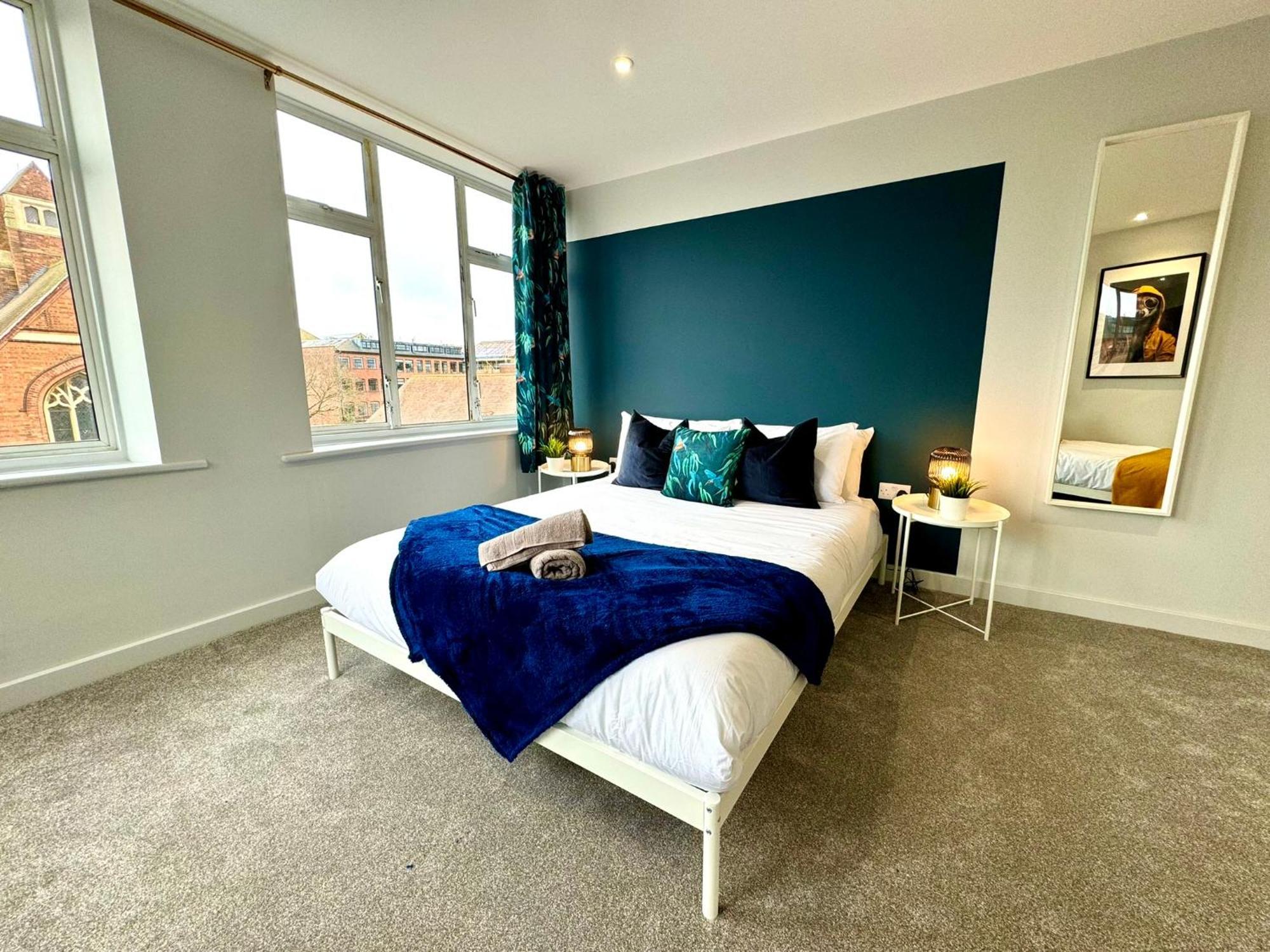 Amazing Large 3 Bedroom Apartment - Sleeps 8! Bournemouth Buitenkant foto