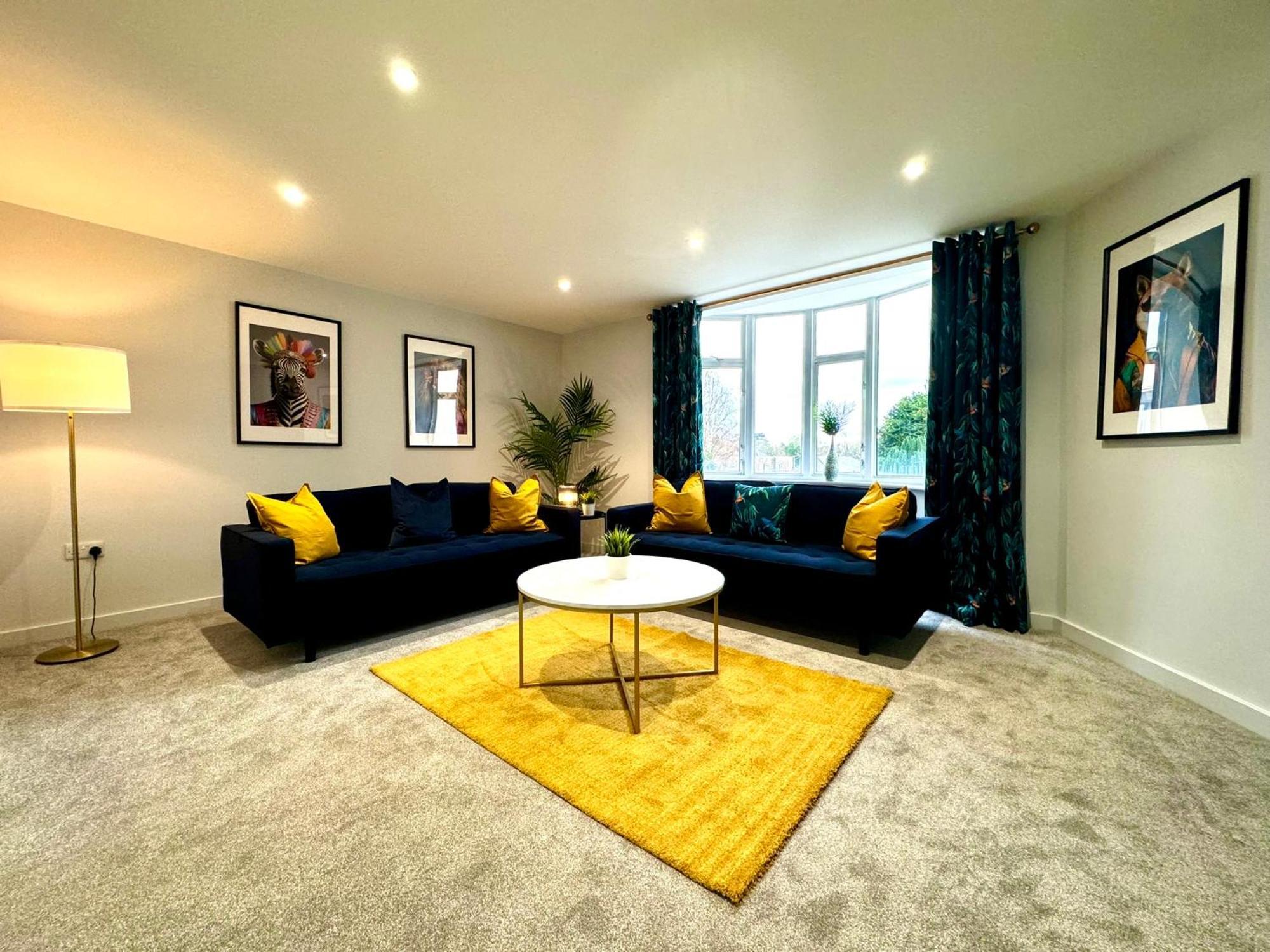 Amazing Large 3 Bedroom Apartment - Sleeps 8! Bournemouth Buitenkant foto