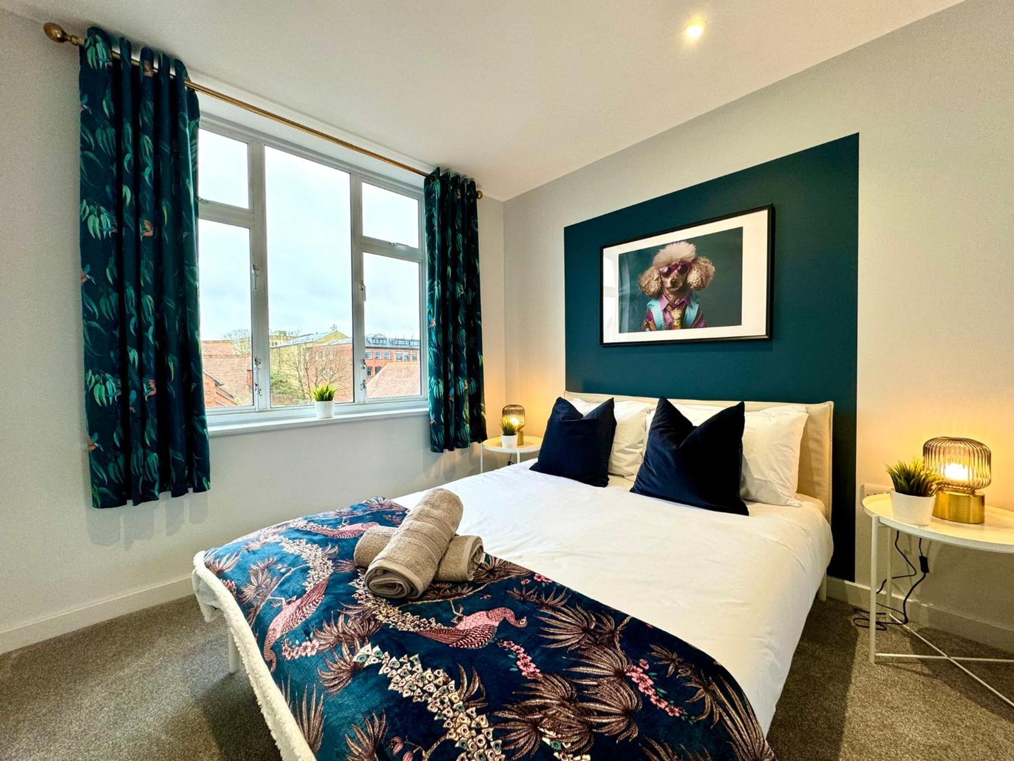 Amazing Large 3 Bedroom Apartment - Sleeps 8! Bournemouth Buitenkant foto