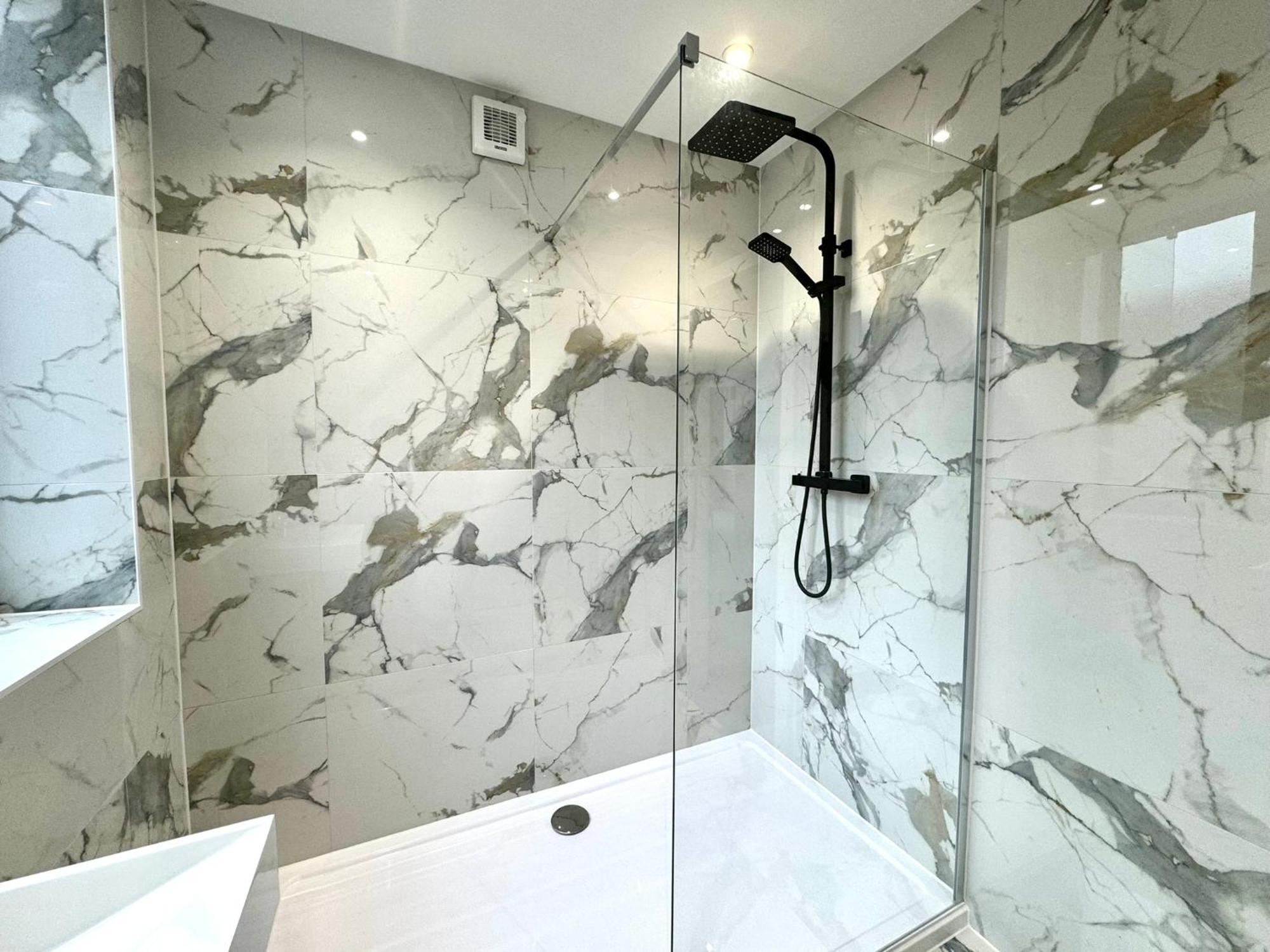 Amazing Large 3 Bedroom Apartment - Sleeps 8! Bournemouth Buitenkant foto
