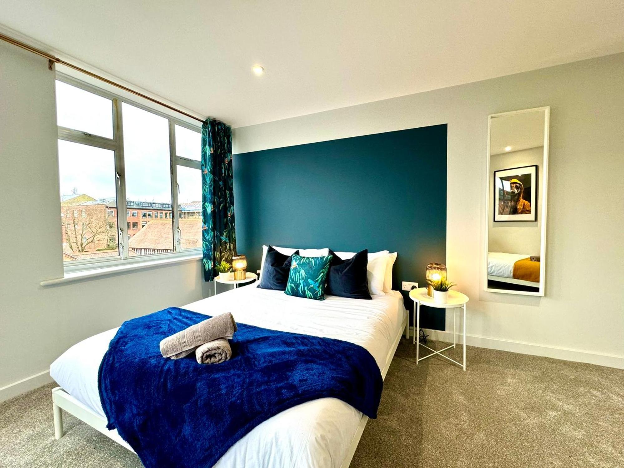 Amazing Large 3 Bedroom Apartment - Sleeps 8! Bournemouth Buitenkant foto